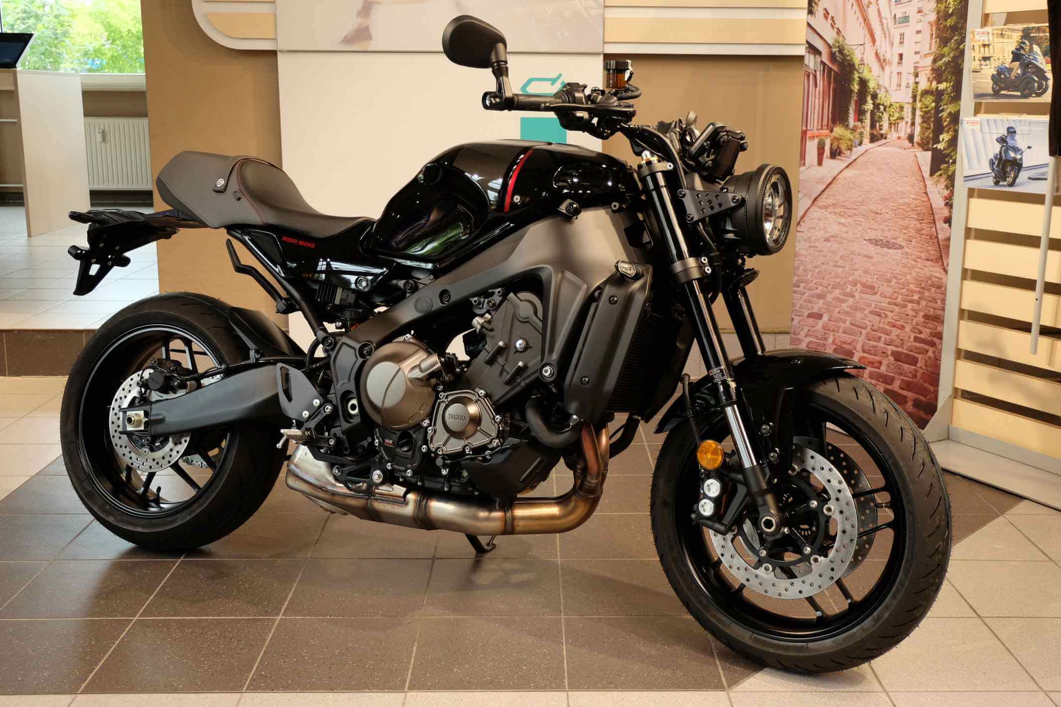 XSR900-schwarz.jpg