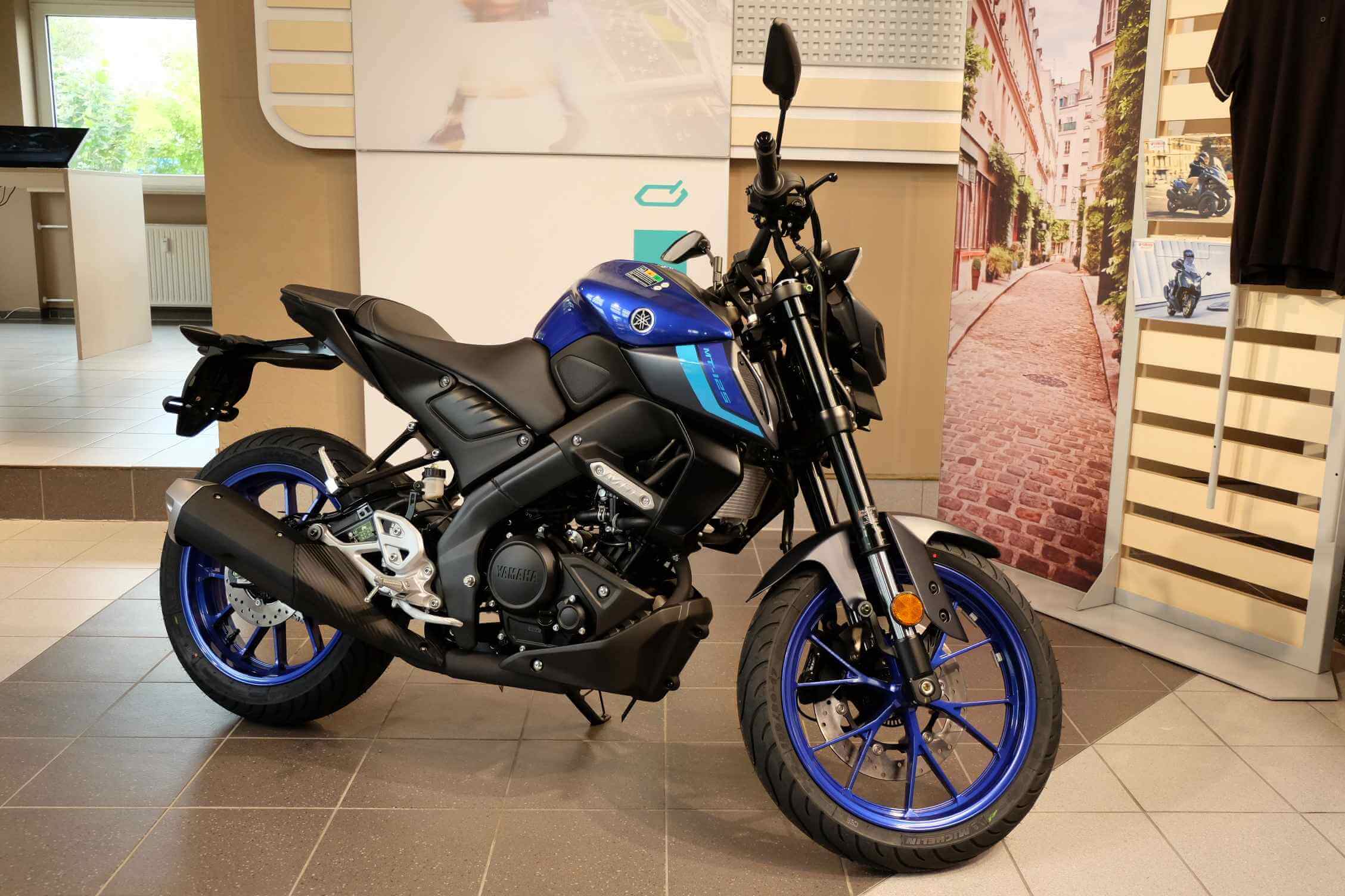 MT125-2023-blau.jpg