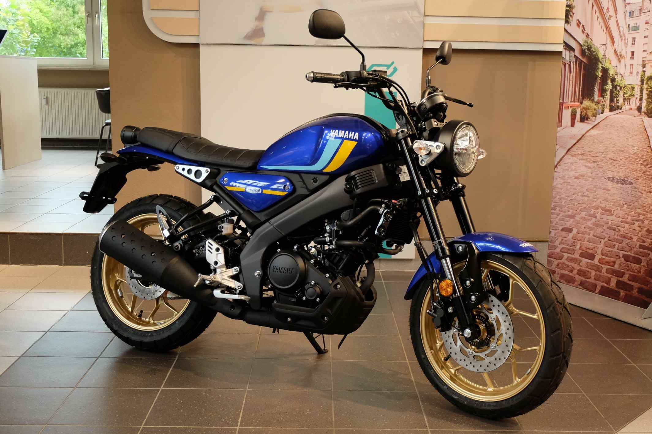 XSR125-blau.jpg