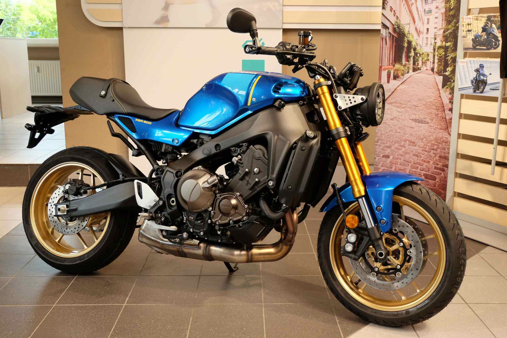 XSR900-blau.jpg
