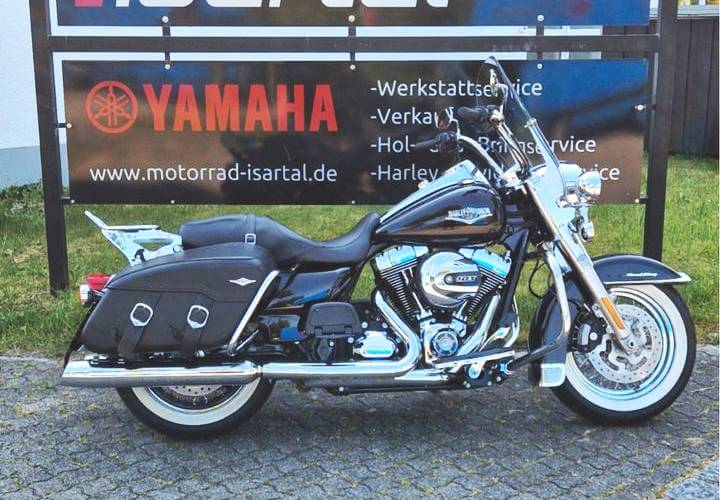 Harley-Davidson-FLHRC-103-TwinCam.jpg
