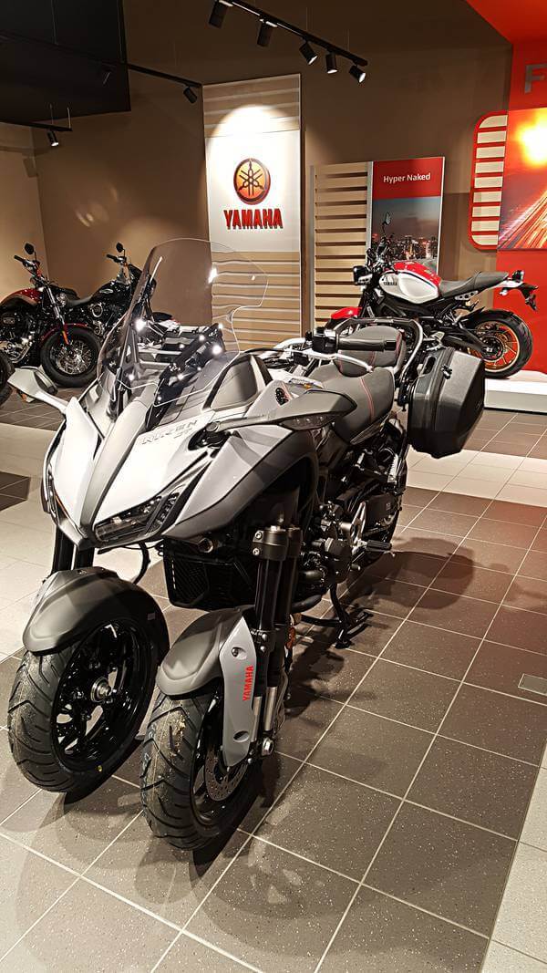 Motorrad-Isartal-Yamaha-Ausstellung (6).jpg