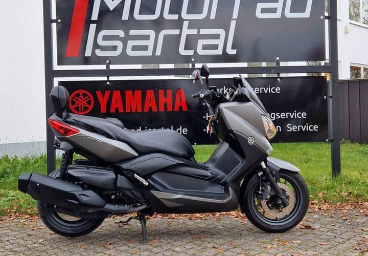 Yamaha XMax 400.jpg